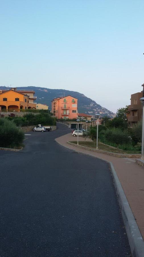 Very Cosy House With Fabulous Sea View! Pietra Ligure Quarto foto
